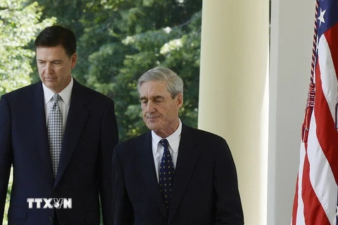 Ông Robert Mueller (phải) tại Nhà Trắng. (Nguồn: EPA/TTXVN)