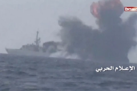 Phiến quân Houthi đã nhiều lần tấn công vào tàu chiến của liên quân Arab. (Nguồn: VOA)
