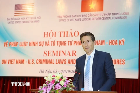 Ông Brett Blackshaw, Quyền Phó Đại sứ, Đại sứ quán Hoa Kỳ tại Việt Nam phát biểu. (Ảnh: Doãn Tấn/TTXVN)