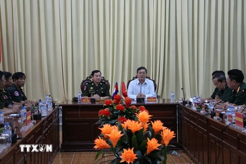 Ông Nguyễn Văn Tuấn, Phó Chủ tịch tỉnh Hậu Giang phát biểu tại buổi làm việc. (Ảnh: Hồng Thái/TTXVN)