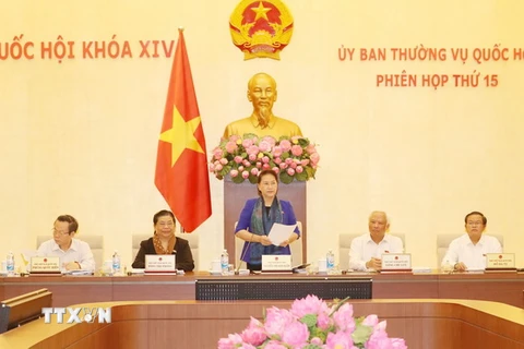 Chủ tịch Quốc hội Nguyễn Thị Kim Ngân chủ trì và phát biểu khai mạc Phiên họp thứ 15 của Ủy ban Thường vụ Quốc hội khóa XIV. (Ảnh: Trọng Đức/TTXVN)