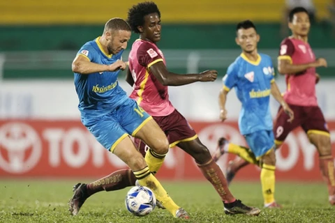 Sài Gòn FC và Sanna Khánh Hòa BVN chia điểm trên sân Thống Nhất