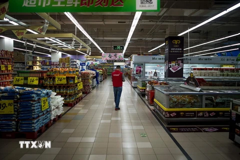 Cảnh vắng vẻ tại một cửa hàng Lotte Mart ở Thượng Hải (Trung Quốc). (Nguồn: AFP/TTXVN)