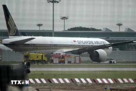 Máy bay Boeing 777-300ER của Hãng hàng không Singapore Airlines tại sân bay quốc tế Changi. (Nguồn: AFP/TTXVN)