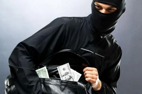 Tạm giữ nghi phạm cướp tài sản tại ngân hàng ở Chương Mỹ