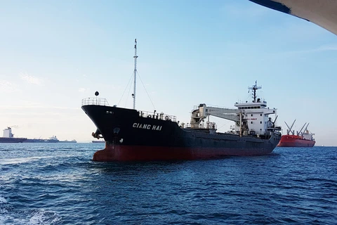 Philippines bàn giao cho phía Việt Nam 3 thuyền viên của tàu Giang Hải
