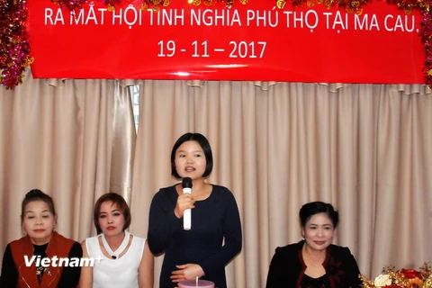 Chủ tịch danh dự Liên hiệp hội Hữu nghị đồng hương Việt Nam tại Macau, bà Mộng Bình phát biểu tại buổi lễ. (Ảnh: Xuân Tuấn-Hoài Nam/Vietnam+)