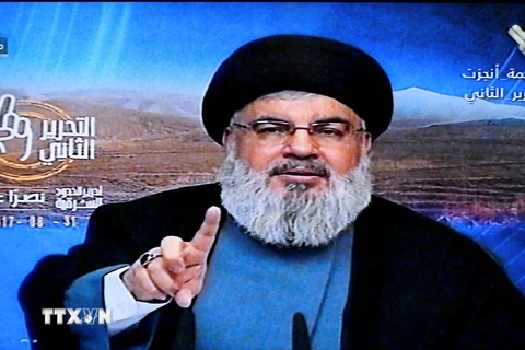 Thủ lĩnh phong trào Hồi giáo vũ trang Hezbollah Sayyed Hassan Nasrallah phát biểu tại một địa điểm bí mật ở Liban. (Nguồn: EPA/TTXVN)
