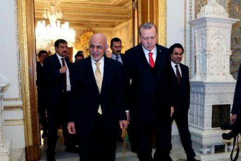 Tổng thống Afghanistan Ashraf Ghani và người đồng cấp Thổ Nhĩ Kỳ Recep Tayyip Erdogan. (Nguồn: tolonews.com)