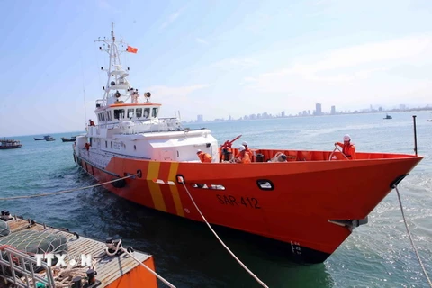 Đà Nẵng: Lai dắt tàu cùng 6 thuyền viên bị nạn về đất liền an toàn