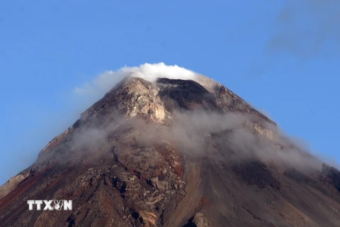 Núi lửa Mayon chuẩn bị phun trào. (Nguồn: AFP/TTXVN)