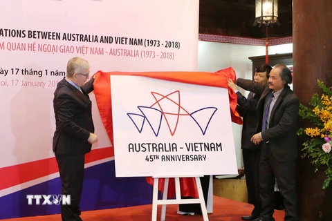 Lễ ra mắt logo chính thức kỷ niệm 45 năm quan hệ Việt Nam-Australia. (Ảnh: Thành Đạt/TTXVN)