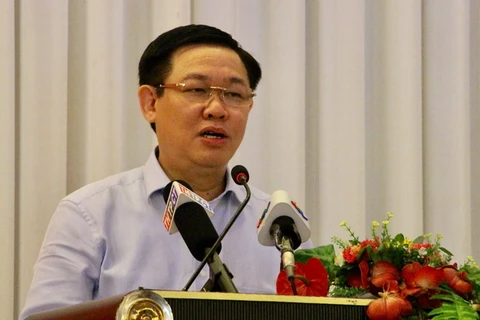 Phó Thủ tướng Vương Đình Huệ phát biểu tại hội nghị. (Ảnh: Thanh Sang/TTXVN)