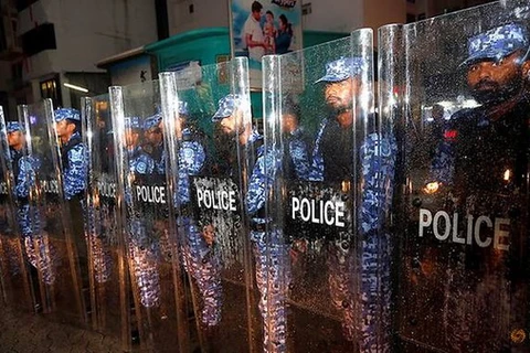 Cảnh sát Maldives được triển khai tại Male. (Nguồn: Reuters)