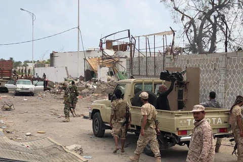 Lực lượng an ninh Yemen tuần tra tại Aden. (Nguồn: AFP/TTXVN)