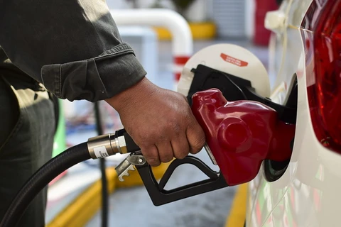 Một trạm bán xăng dầu ở thủ đô Mexico City, Mexico. (Nguồn: AFP/TTXVN)