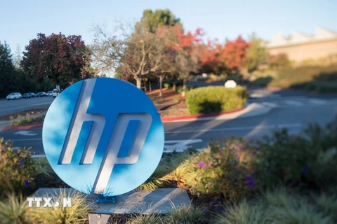 Biểu tượng HP tại trụ sở ở Palo Alto, California, Mỹ. (Nguồn: AFP/TTXVN)