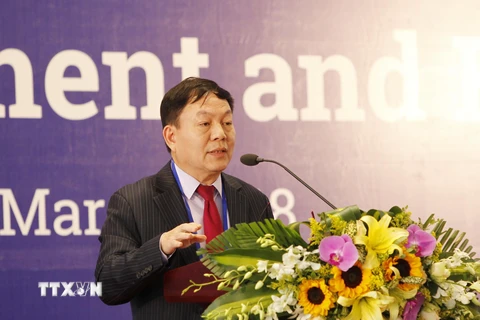 Ông Lê Đăng Dũng, Phó Tổng Giám đốc Tập đoàn Viettel phát biểu tại phiên thảo luận "Phát triển cơ sở hạ tầng và Tài chính cho cơ sở hạ tầng". (Ảnh: TTXVN)