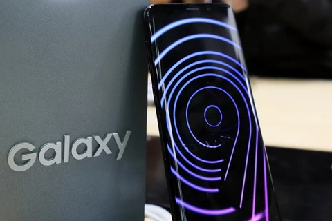 Điện thoại Galaxy S9 của Samsung được giới thiệu tại Seoul, Hàn Quốc. (Nguồn: Yonhap/TTXVN)