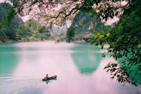 Hồ Thăng Hen thuộc quần thể Công viên địa chất Non Nước Cao Bằng. (Nguồn: caobanggeopark.com)