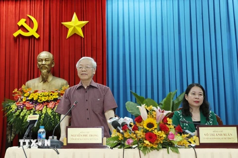 Tổng Bí thư Nguyễn Phú Trọng phát biểu tại buổi làm việc với Ban Thường vụ Tỉnh ủy và lãnh đạo chủ chốt tỉnh An Giang. (Ảnh: Trí Dũng/TTXVN)