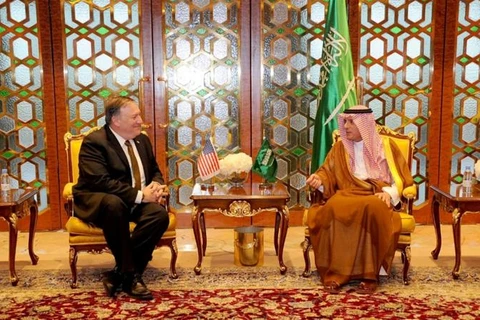 Ngoại trưởng Mỹ Mike Pompeo và người đồng cấp Saudi Arabia Adel al-Jubeir. (Nguồn: Saudi Press Agency)
