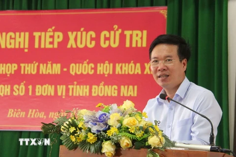 Trưởng Ban Tuyên giáo Trung ương Võ Văn Thưởng phát biểu trước cử tri thành phố Biên Hòa. (Ảnh: Sỹ Tuyên/TTXVN)