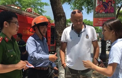 Đà Nẵng: Khen thưởng du khách nước ngoài cứu hai em nhỏ khỏi đám cháy