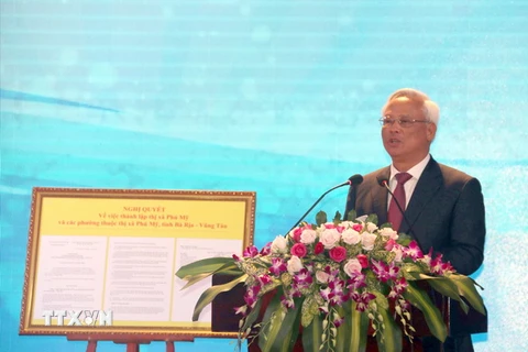 Phó Chủ tịch Quốc hội Uông Chu Lưu phát biểu tại buổi lễ. (Ảnh: Đoàn Mạnh Dương/TTXVN)