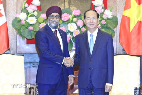 Chủ tịch nước Trần Đại Quang tiếp Ngài Harjit Singh Sajjan, Bộ trưởng Quốc phòng Canada nhân chuyến thăm chính thức Việt Nam. (Ảnh: Nhan Sáng/TTXVN)