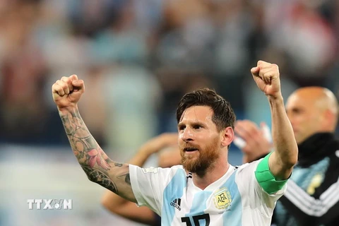 Cầu thủ Lionel Messi của Argentina mừng bàn thắng trong trận đấu với Nigeria. (Nguồn: THX/ TTXVN)