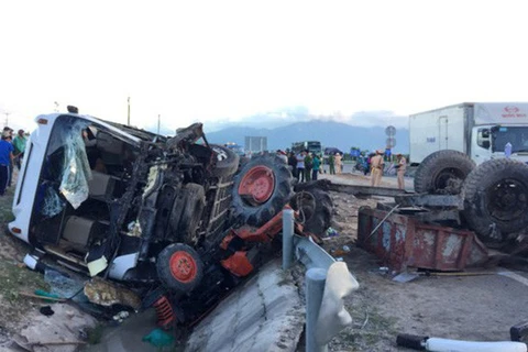 Vụ ôtô tải va chạm xe máy cày kéo rơmoóc: Thêm một nạn nhân tử vong 