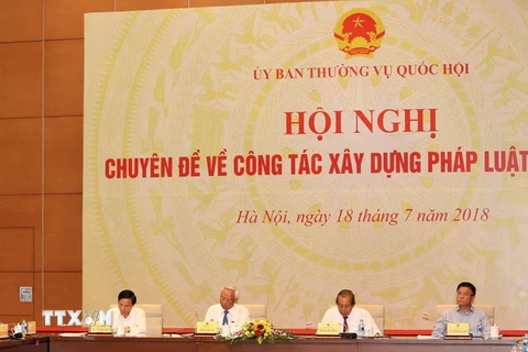 Ủy ban Thường vụ Quốc hội tổ chức Hội nghị chuyên đề về công tác xây dựng pháp luật năm 2018. (Ảnh: Dương Giang/TTXVN)