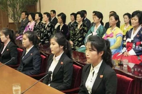 Các nữ nhân viên Triều Tiên đào tẩu sang Hàn Quốc vào tháng 4/2016. (Nguồn: AP)