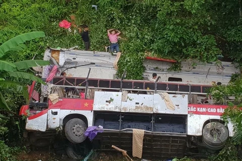 [Photo] Xe khách rơi xuống vực tại Cao Bằng khiến 4 người tử vong