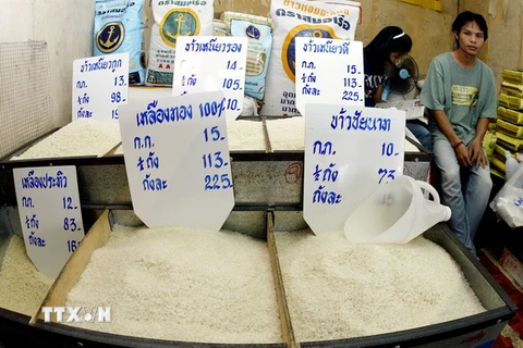 Gạo được bày bán tại một cửa hàng ở thủ đô Bangkok, Thái Lan. (Nguồn: AFP/TTXVN)