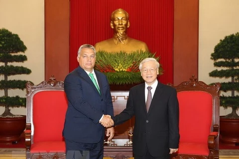 Tổng Bí thư Nguyễn Phú Trọng tiếp Thủ tướng Hungary Orbán Viktor thăm chính thức Việt Nam tháng 9/2017. (Ảnh: Trí Dũng/TTXVN)