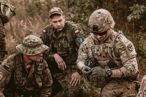 Binh sỹ Mỹ và Ba Lan trong một cuộc tập trận chung. (Nguồn: militarytimes.com)