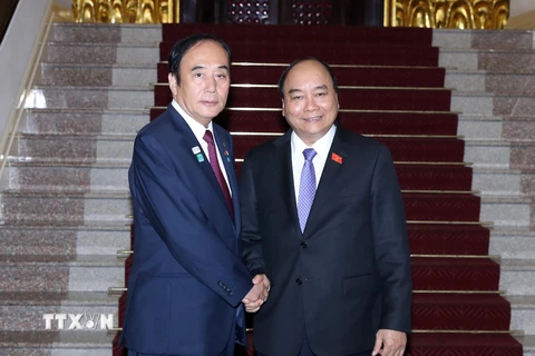 Thủ tướng Nguyễn Xuân Phúc tiếp ông Kiyoshi Ueda, Thống đốc tỉnh Saikama. (Ảnh: Thống Nhất/TTXVN)