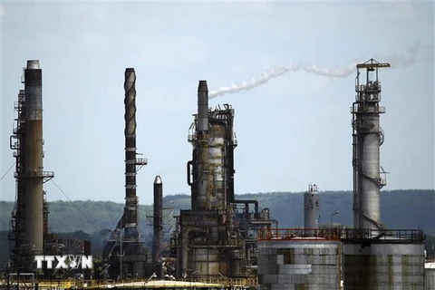 Cơ sở lọc dầu của Tập đoàn Exxon-Mobil (Mỹ) tại Port Jerome, Normandy, Pháp. (Nguồn: AFP/TTXVN)