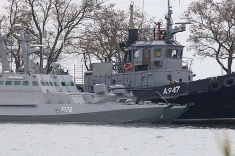 Một tàu quân sự tại cảng Kerch. (Nguồn: Reuters)