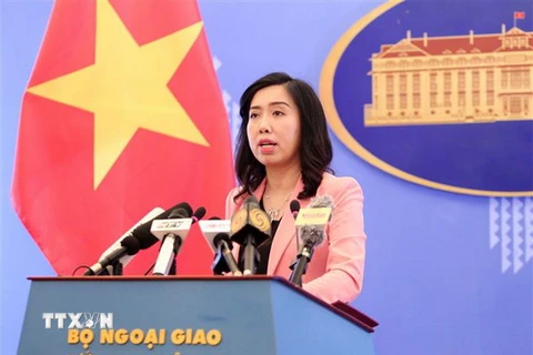 Người phát ngôn Bộ Ngoại giao Lê Thị Thu Hằng thông báo các hoạt động đối ngoại của Việt Nam trong tháng 12 và trả lời một số câu hỏi của các cơ quan báo chí. (Ảnh: Văn Điệp/TTXVN)