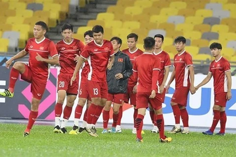 Đội tuyển Việt Nam đã có buổi tập làm quen trên sân Bukit Jalil. (Ảnh: Hoàng Linh/TTXVN)