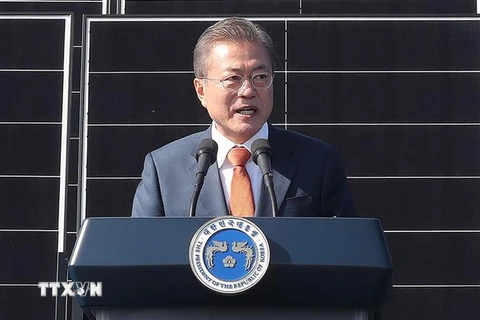Tổng thống Hàn Quốc Moon Jae-in phát biểu tại một sự kiện ở Gunsan. (Nguồn: Yonhap/TTXVN)
