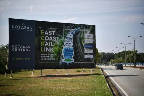 Panô quảng cáo dự án đường sắt East Coast Railway Link. (Nguồn: straitstimes.com)