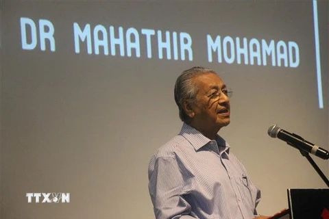 Thủ tướng Malaysia Mahathir Mohamad phát biểu tại sự kiện dân chủ ở Kuala Lumpur ngày 16/2. (Ảnh: Hà Ngọc/TTXVN)