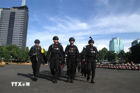 Cảnh sát Indonesia được triển khai ở Jakarta. (Nguồn: AFP/TTXVN)