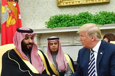 Tổng thống Mỹ Donald Trump và Thái tử Saudi Arabia Mohammed. (Nguồn: EPA)