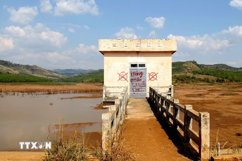 Công trình thủy lợi Đắk Ngo bỏ hoang, lãng phí nhiều tỷ đồng. (Ảnh: Ngọc Minh/TTXVN)