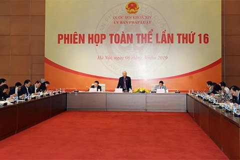 Phó Chủ tịch Quốc hội Uông Chu Lưu dự Phiên họp toàn thể của Ủy ban Pháp luật. (Nguồn: daibieunhandan.vn)